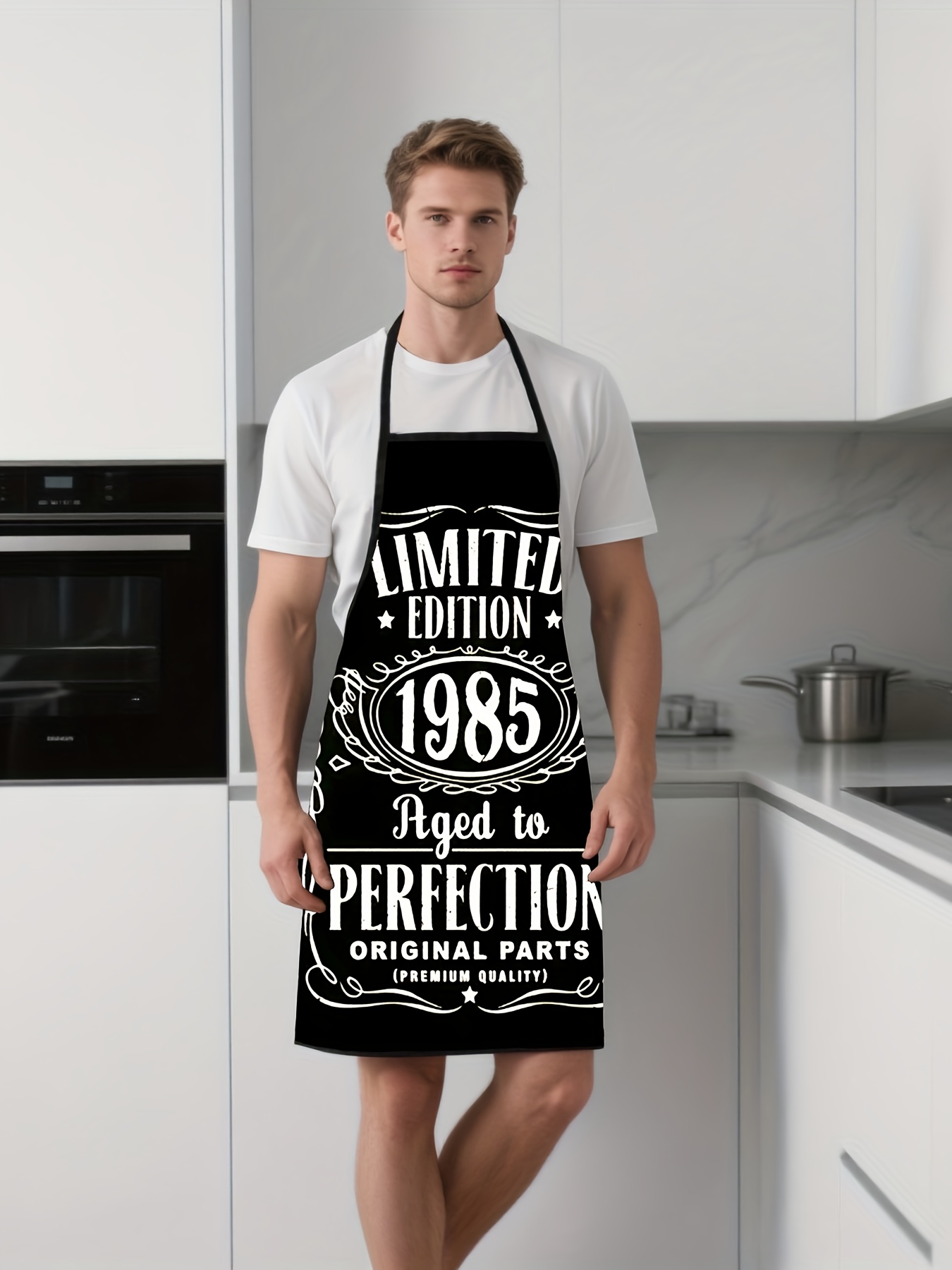Czarny fartuch kuchenny z moty – Kitchen Baking Background recenzja i cena